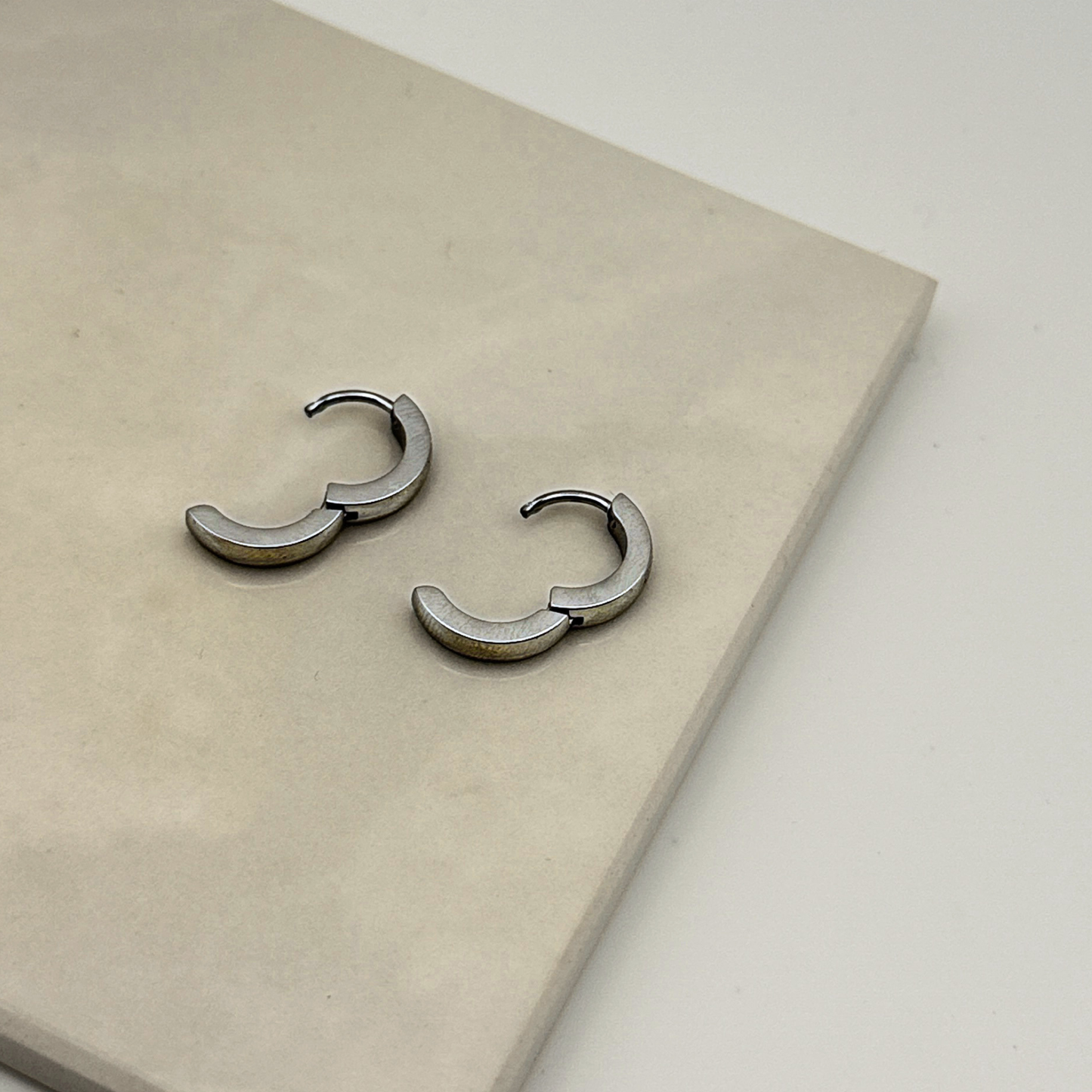 Essential Huggie Hoops